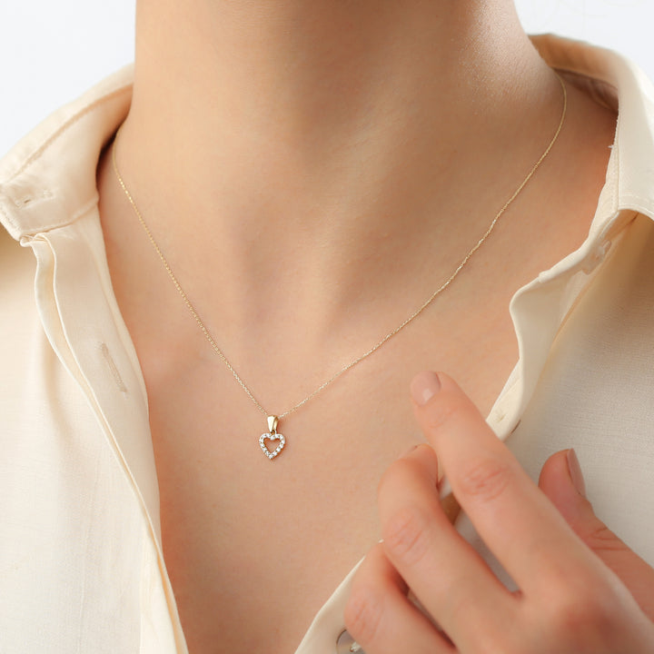 Minimalist Heart Necklace